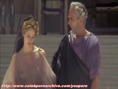 Sienna Guillory als Helena von Troja